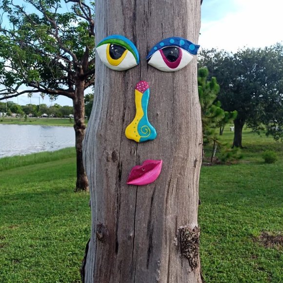 Tree Face Colorful garden decoration Decor Outdoor Fun - Picture 5 of 10